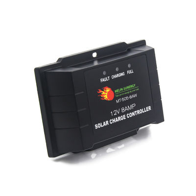 Buon prezzo IP67 Controller di carica solare fotovoltaica 8A PWM Controller di carica di energia solare in linea